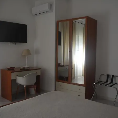 Nocleg ze śniadaniem Art *